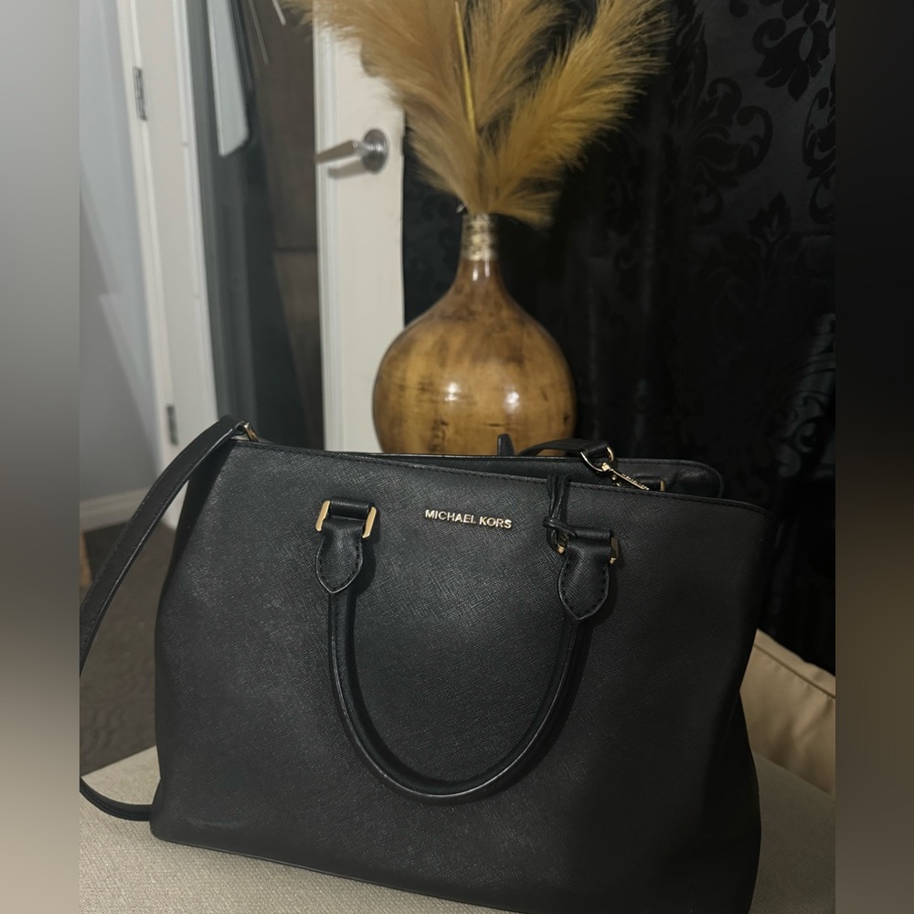 Michael Kors purse